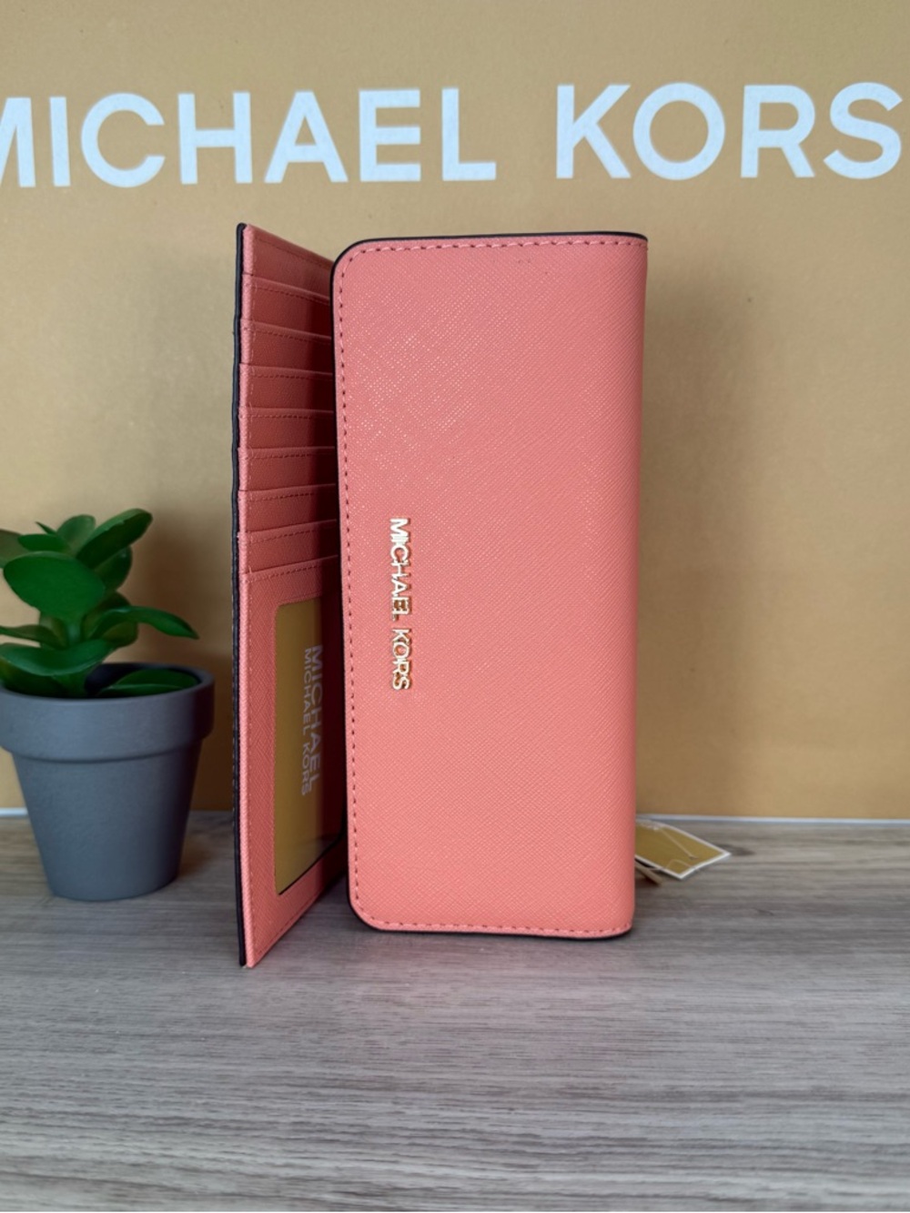 Michael Kors Wallet - Picture 7 of 9